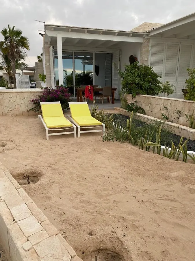 Villa Alfredo Marchetti Nº13 A Suites On The Beach, Praia De Chaves, Boa Vista Rabil Guest house